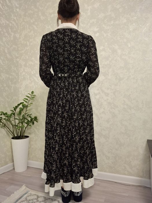 Продам роскошное красивое платье.