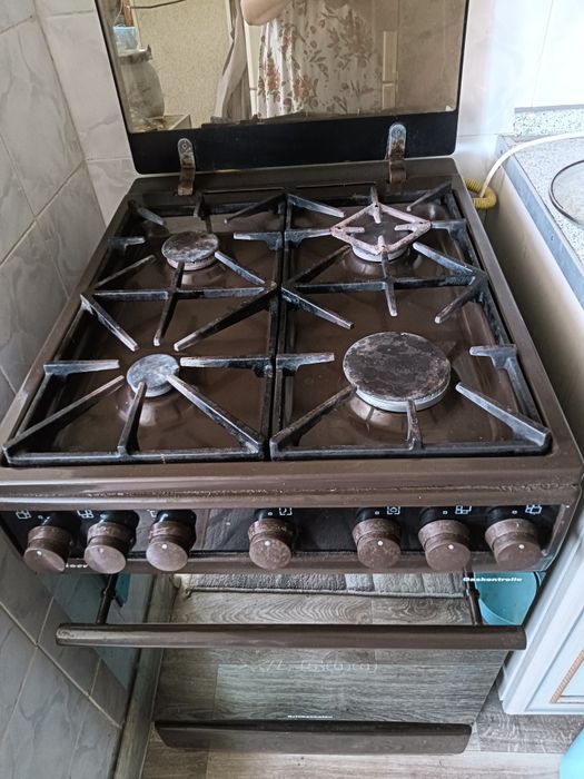 Продается газовая плита