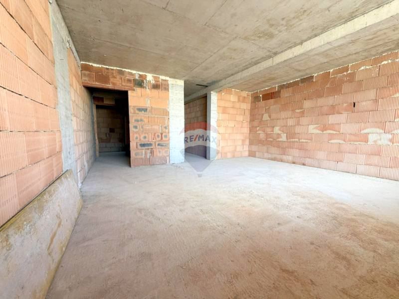 Едностаен апартамент за продажба в кв. Изгрев Т3792