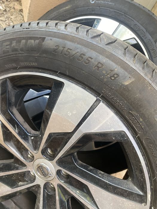 2 buc Volvo + cauciucuri vara 215/55/18 Michelin