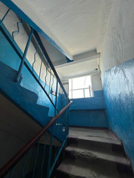 Продаётся 1ком кв-ра по пр. Момышулы