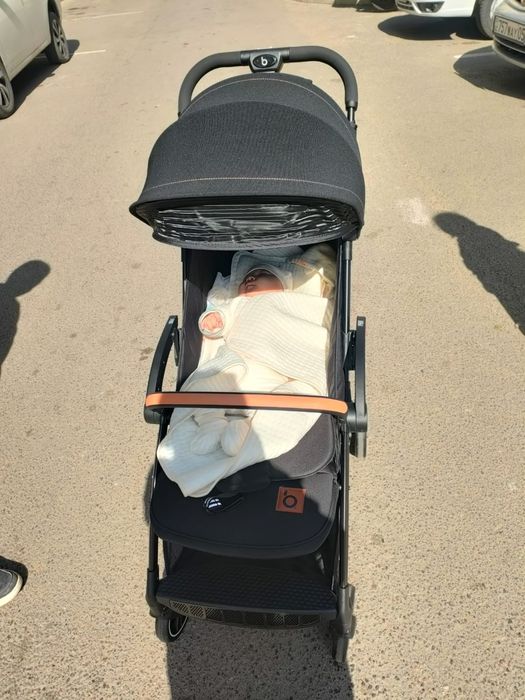 Коляска б/у в хорошем состоянии