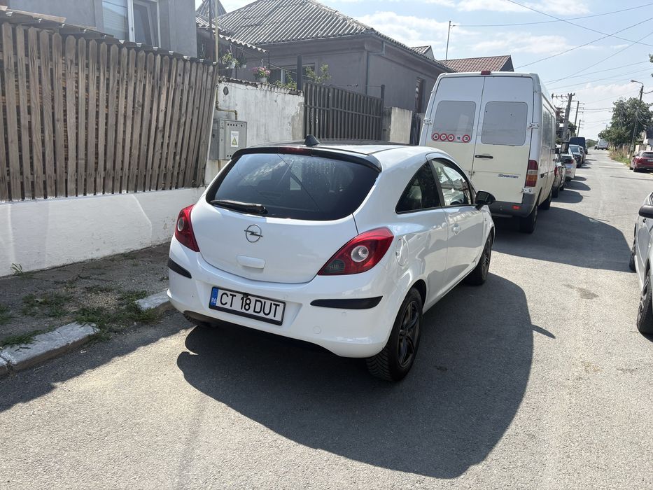 Opel corsa D 1.2 benzina