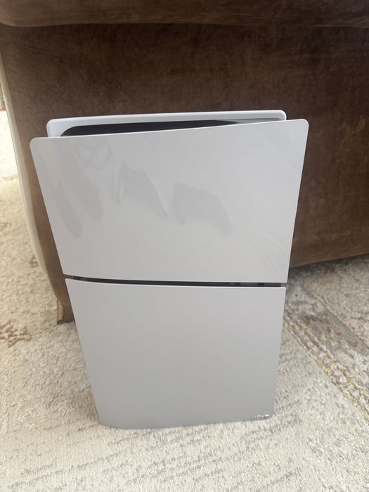 Play Station 5slim 1TB