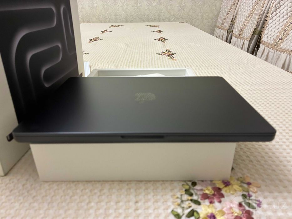 MacBook Pro 14 dyuym, M3 Pro, 18/512