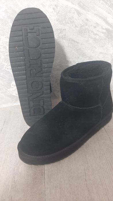 Продам мужские угги