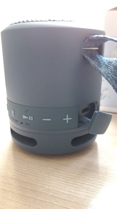 Продам колонку Sony SRX XB13