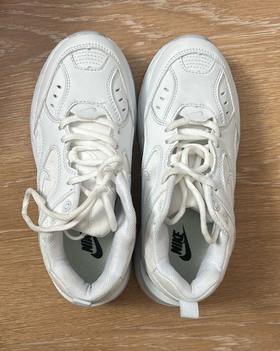 NIKE белые кросы