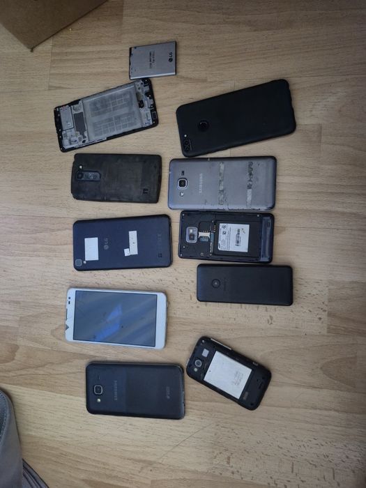 Продам запчасти телефонов