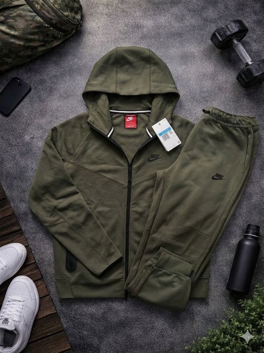 Nike Tech Fleece 2024/2025