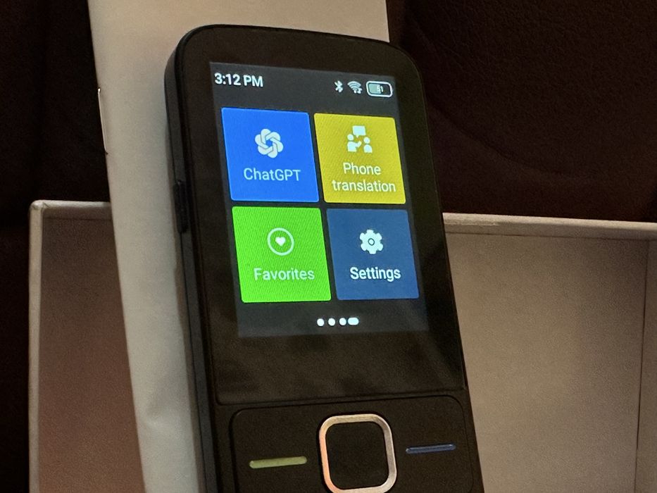 Чисто нов цифров преводач с изкуствен интелект, 136 езика, 8GB