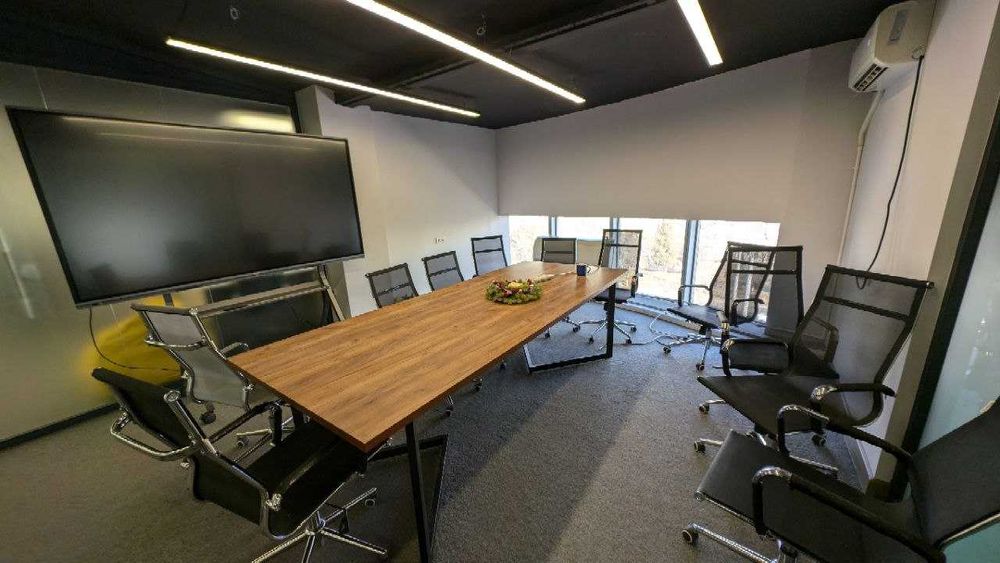 Сдаеться целый этаж в бизнес центре по ул Ойбек 400 кв