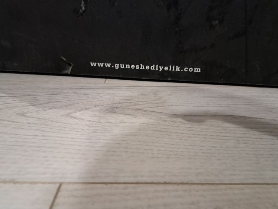 Картина в рамках