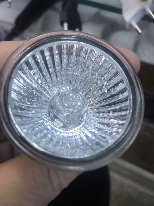 Лампочка галогеновая