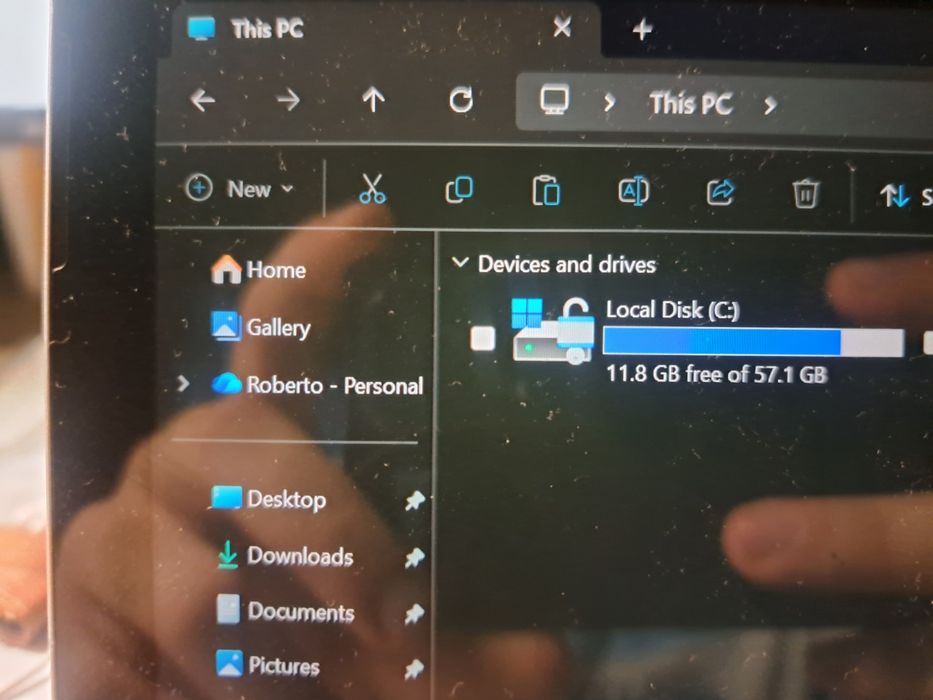 Vând Tabletă Microsoft gold 3 model 1901