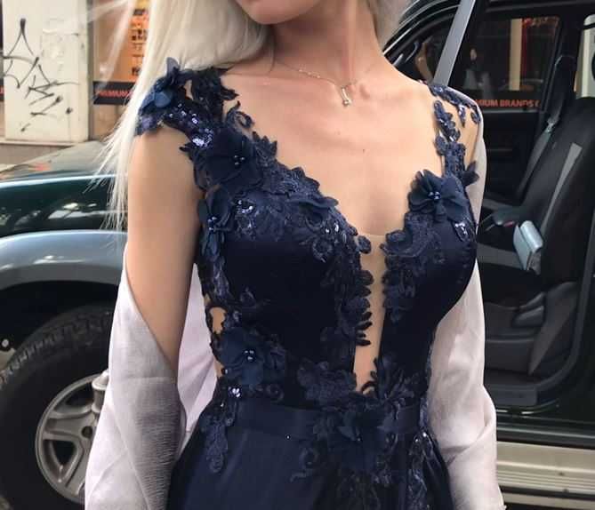 Бална рокля в кралско синьо - В ОТЛИЧНО състояние!