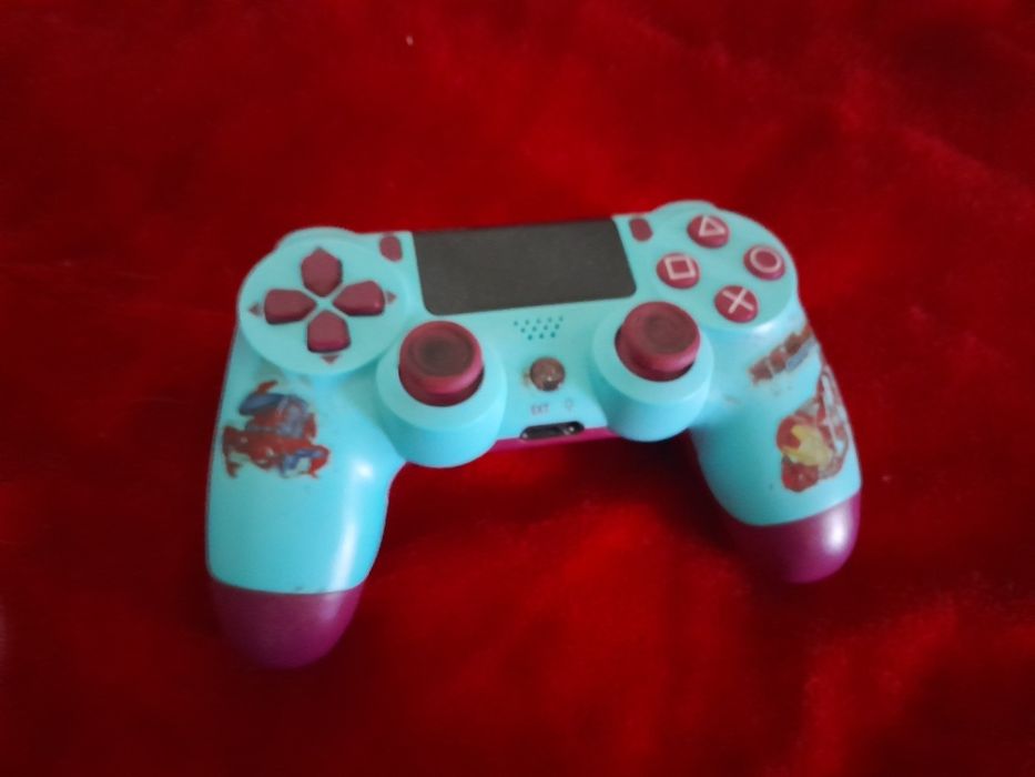 Контроллер DualShock 4 оригинал (Читать описание)