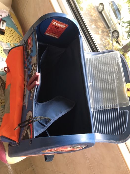 Ученическа раница за момче - сега за 35 лв.