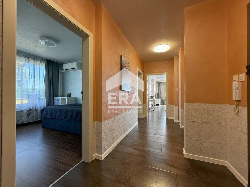 Дава се под наем Четиристаен апартамент в София, Борово - 180 кв.м за 1700 € - Снимка #7