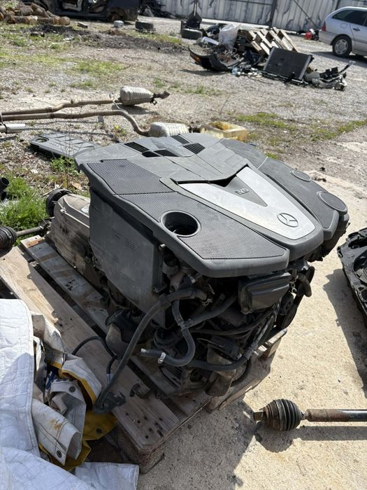 Двигател Mercedes OM 642 320cdi 224кс оборудван заедно с кутията