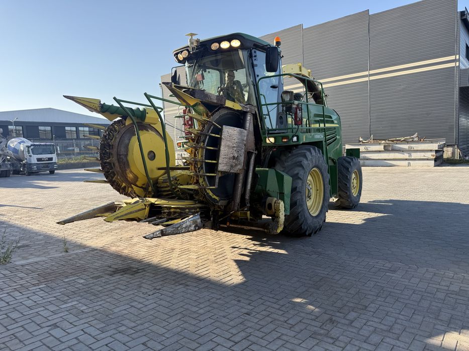 Продам кормоуборочный комбайн Джон Дир John Deere 7250