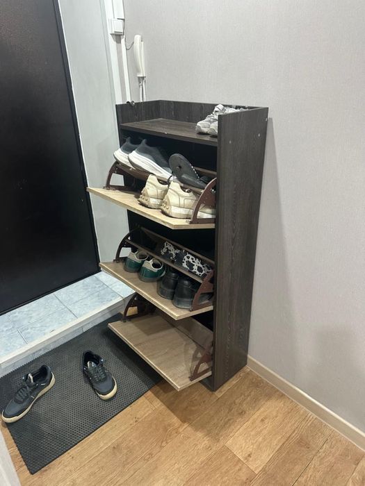 Продам обувницу в прихожую