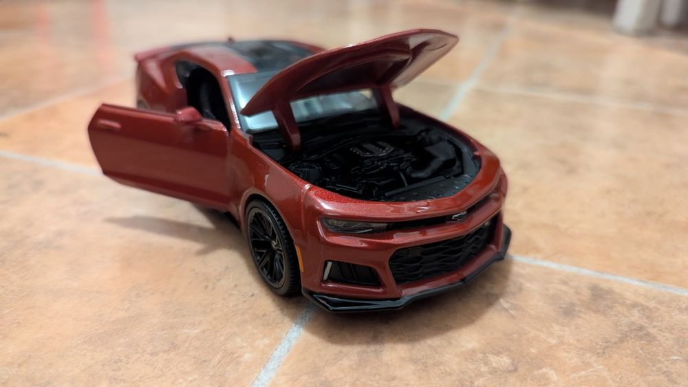 Macheta Chevrolet Camaro ZL1 2017 1:24