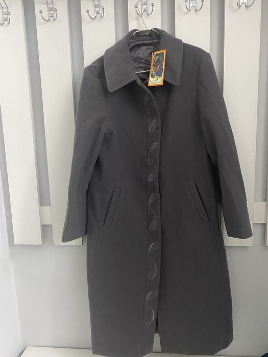 Продаю новое пальто