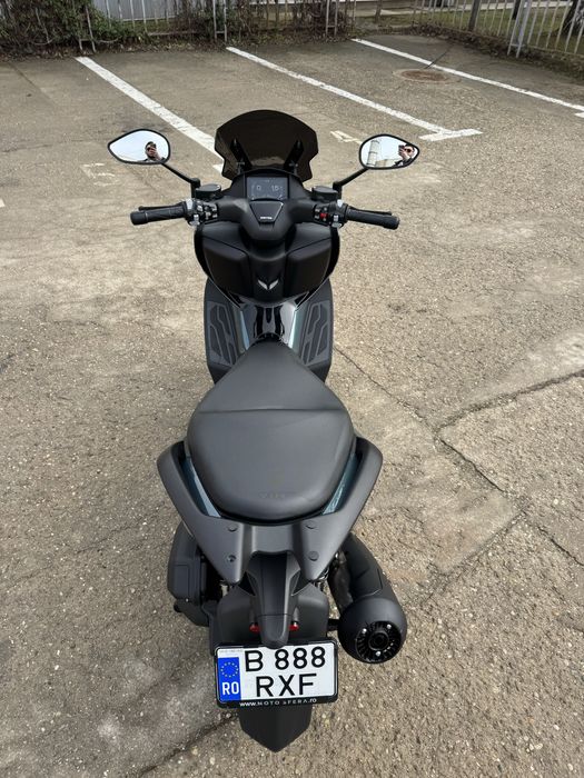 Scuter Zontes 125, ca nou, Garantie producator