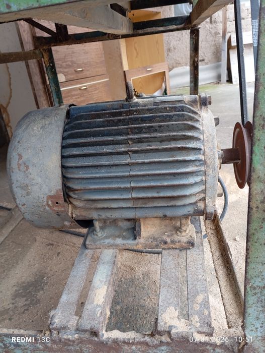 Синхронный двигатель