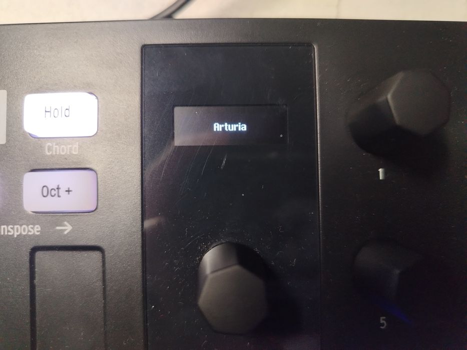 Продам миди клавиатура arturia mini lab 3