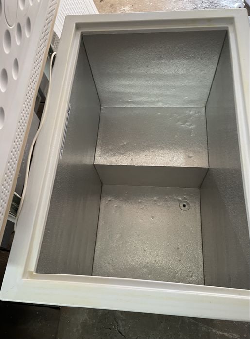 Продам морозилку