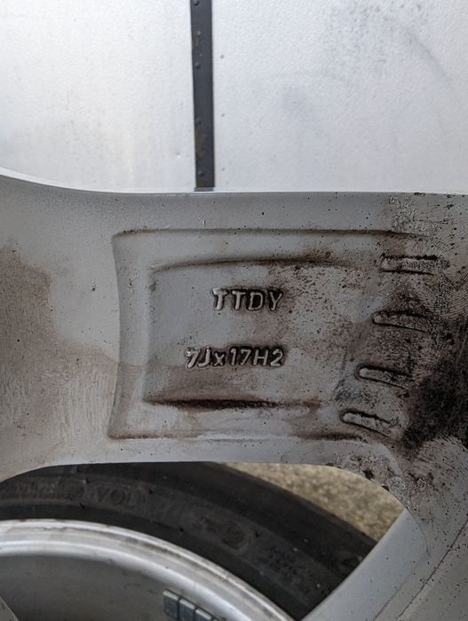 Jante aliaj Dezent 225 50 r17