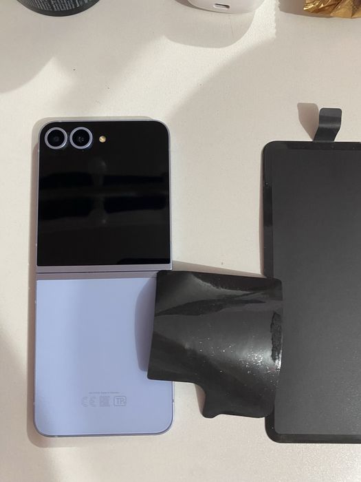 Продам Samsung Z Flip 6 12/256