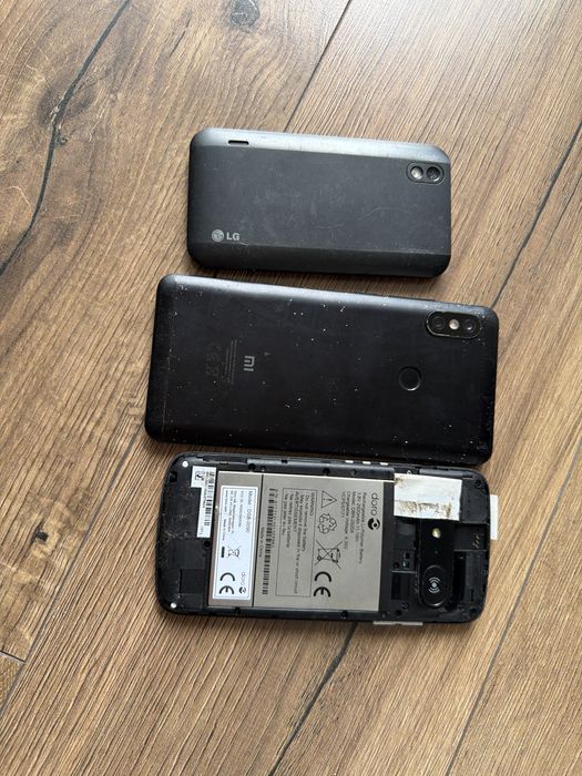 Vand un lot divesificat de telefoane
