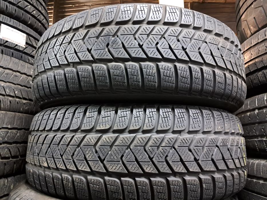 Anvelope second iarna 215 65 R16 Pirelli