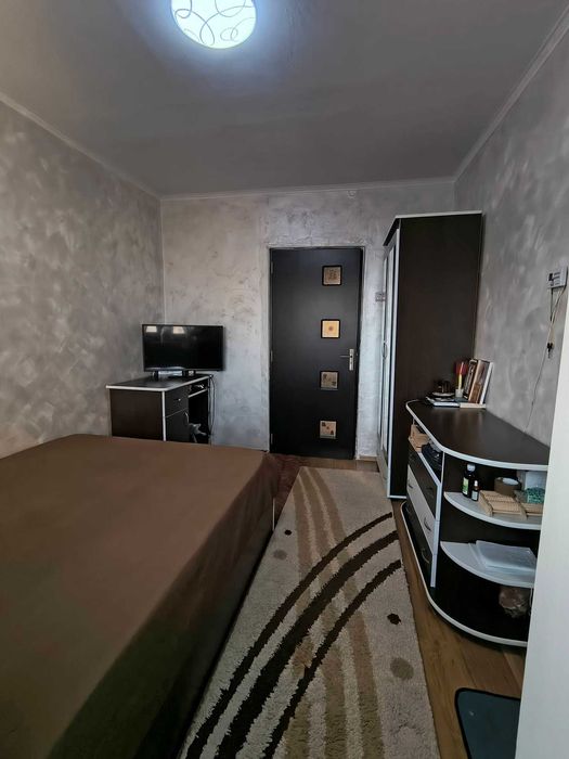 Apartament cu 3 camere