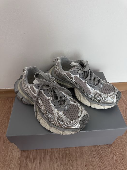 Продам Balenciaga 3xl