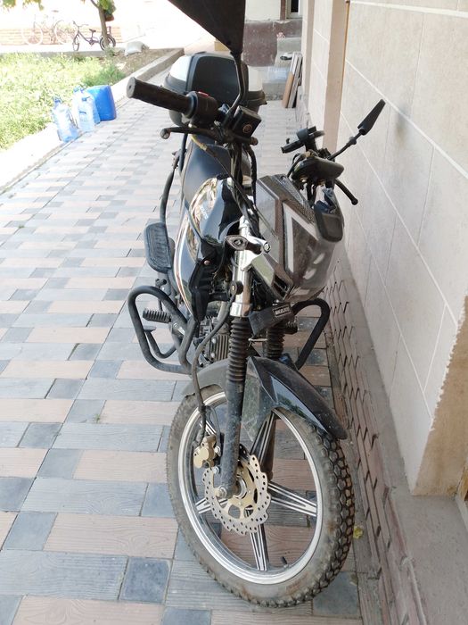 Продается мопед пробег 300км