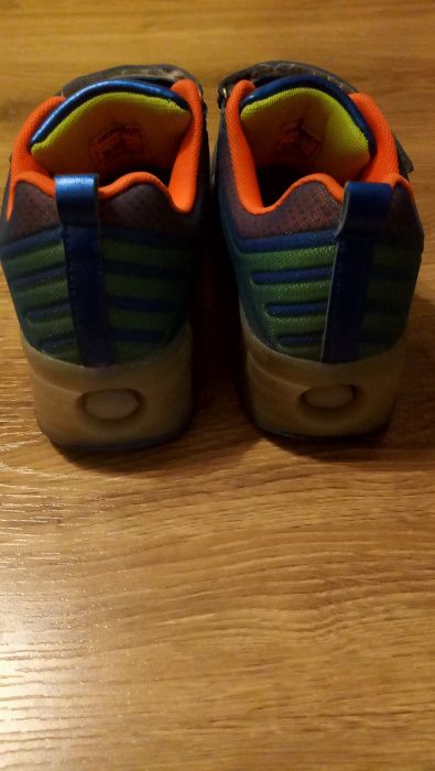 Кроссовки для мальчика