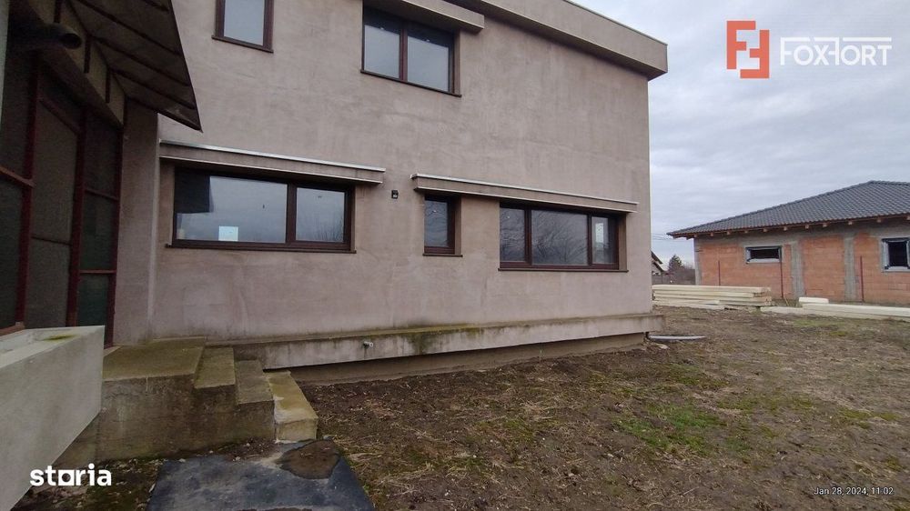 Casa 8 camere ,Sacalaz-Ideala pentru 2 familii
