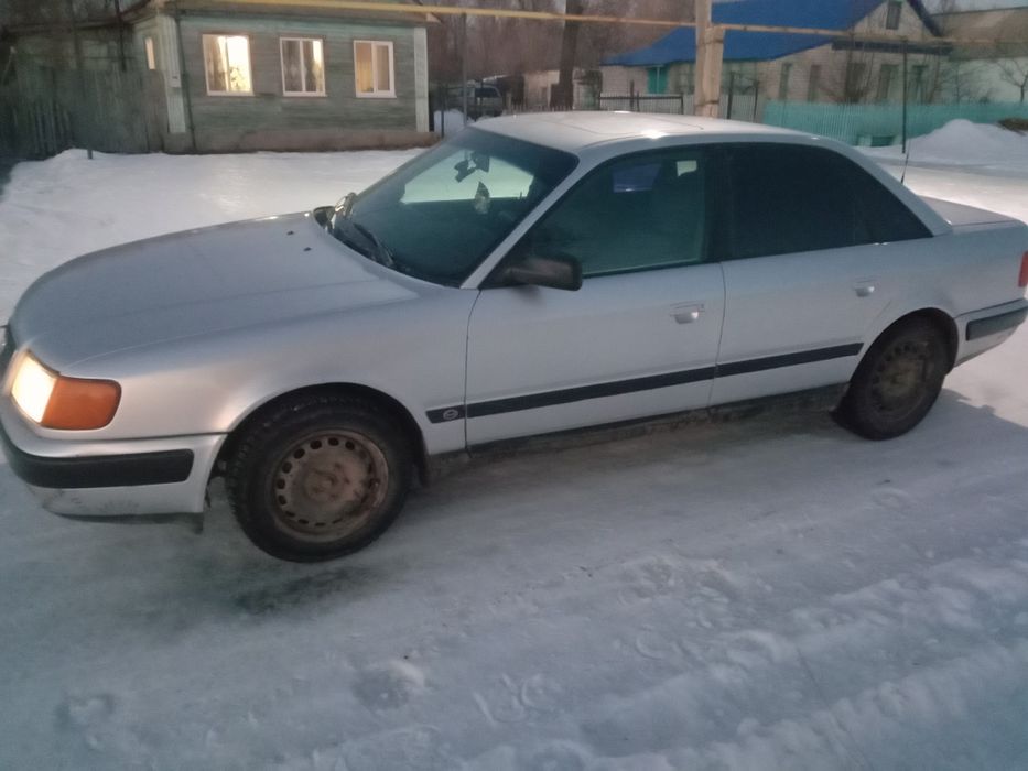 Ауди 100с 4. 2х литровый