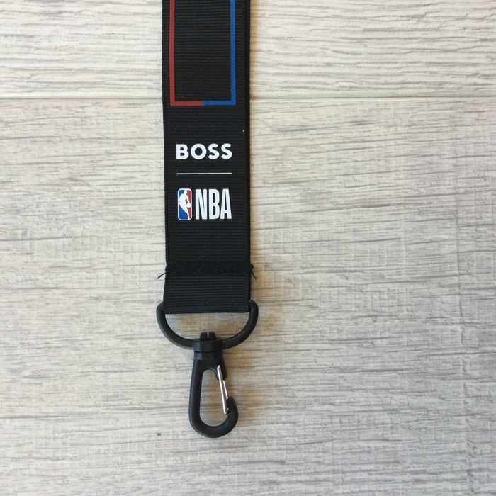 НОВ оригинален ключодържател връзка за ключове HUGO BOSS x NBA от САЩ