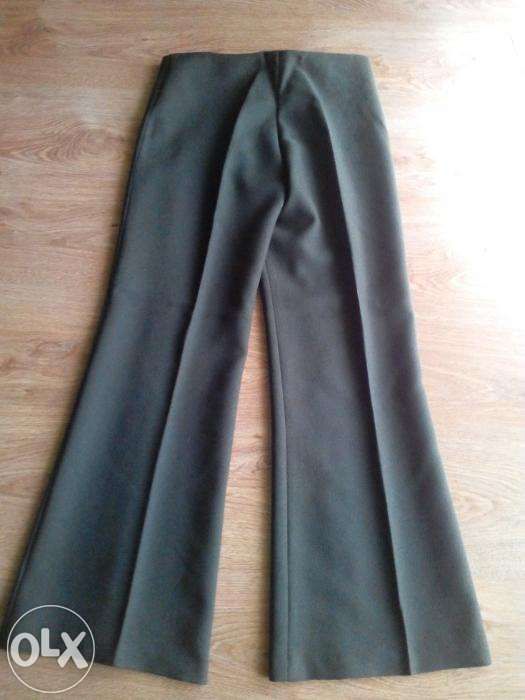 Costum (2 piese) verde-crem - dama