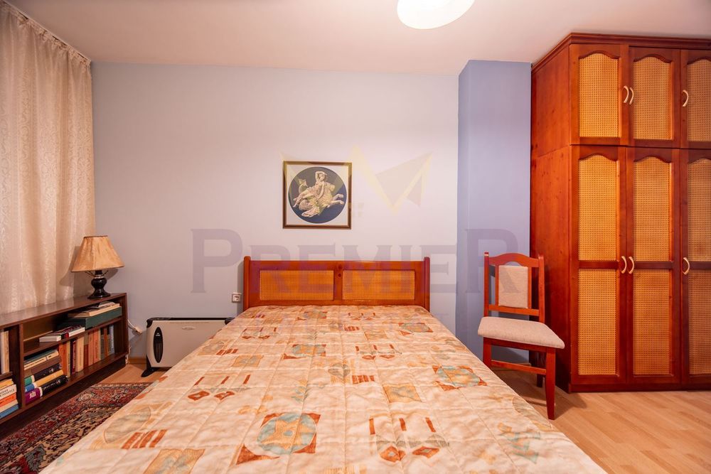 Продава се Тристаен апартамент в Добрич, Център - 98 кв.м за 1480 €/кв.м - Снимка #10