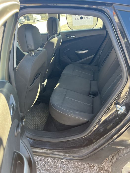 Opel Astra J 1.4 бензин