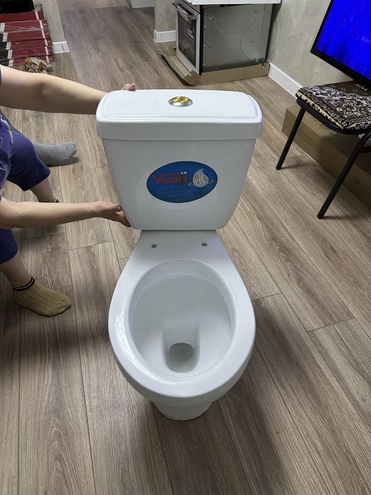 Продам хороший унитаз