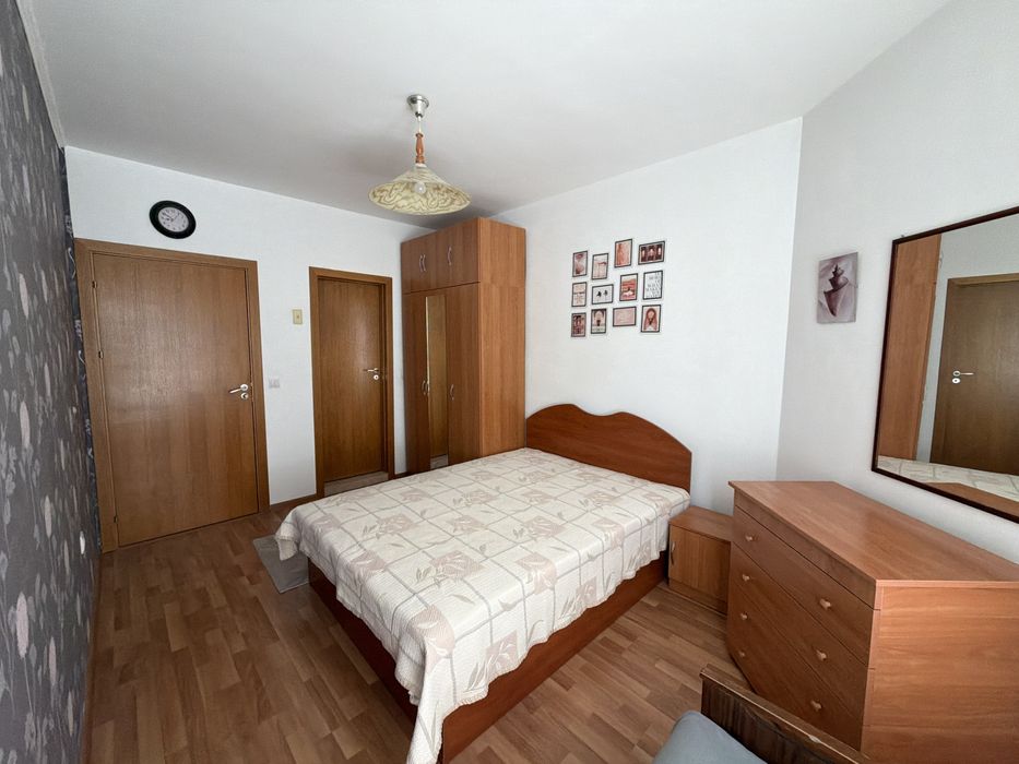 Топ локация! Ексклузивен тристаен имот под наем , Вива Комплекс  в рай