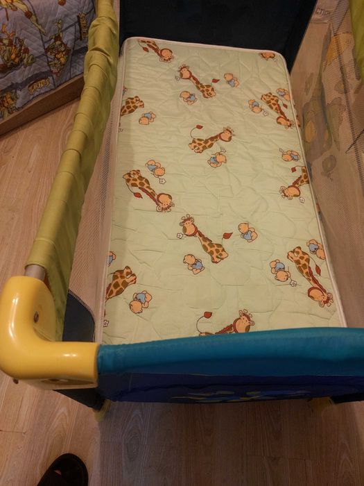 Матрак за детска кошара