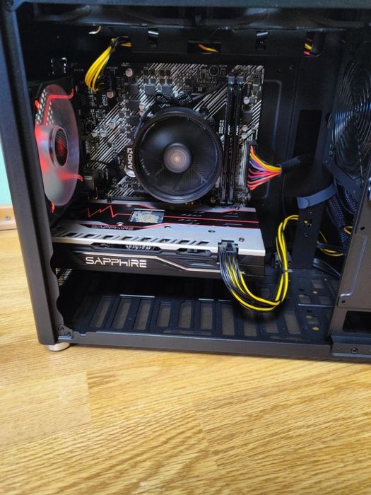 Vând calculator gaming AMD